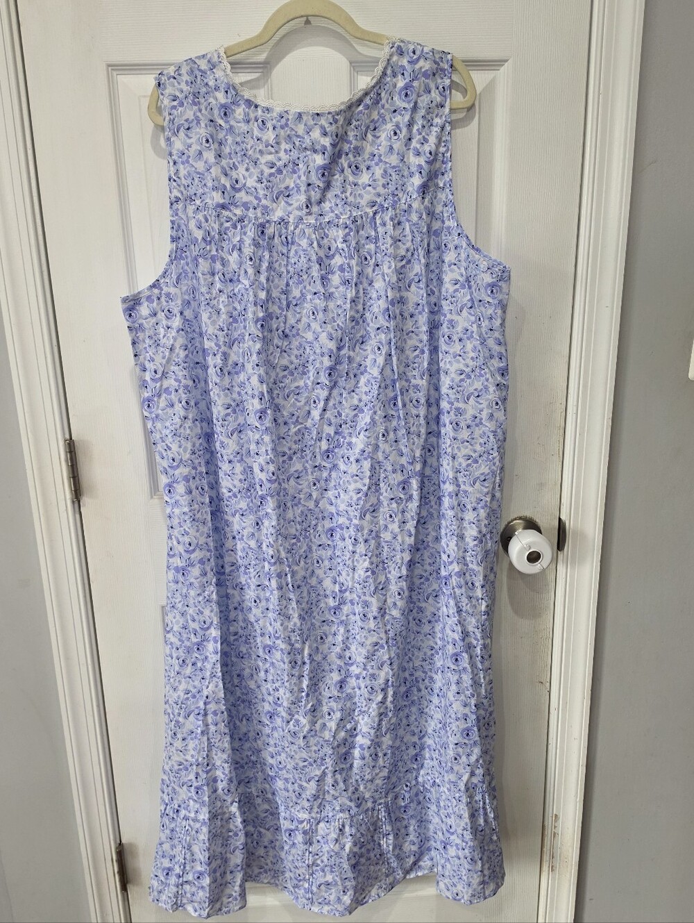 Eileen West floral sweetheart neck nightgown Size 3X - Picture 10 of 16